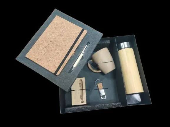 PACKAGE 20 - Bamboo Amplifier Desk Set