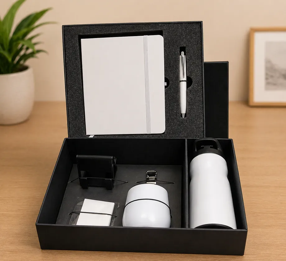 White Complete Desk Set