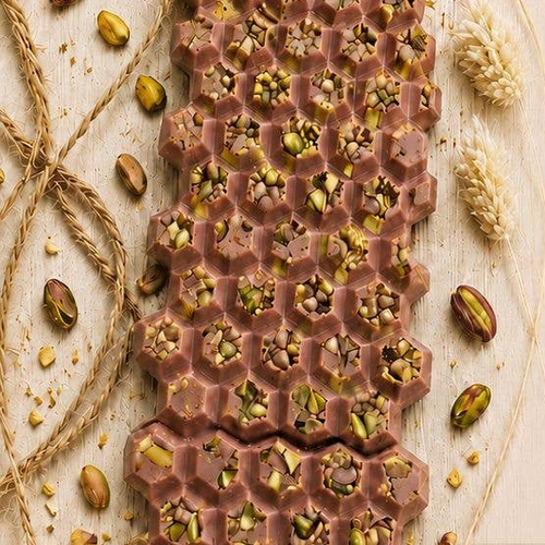 Ruby Pistachio Élan